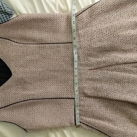 Banana Republic Fitted Dress - Picture 10 of 12